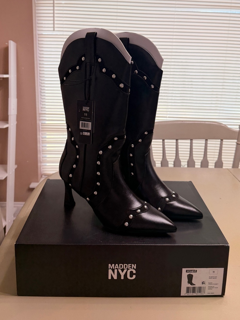 New in Box Madden NYC Black Logo Shoe Box